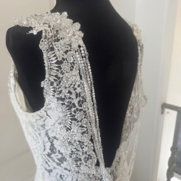 Couture Lace & Crystal Embellished Wedding Dress Women's Sz. 12 - Picture 6 of 16